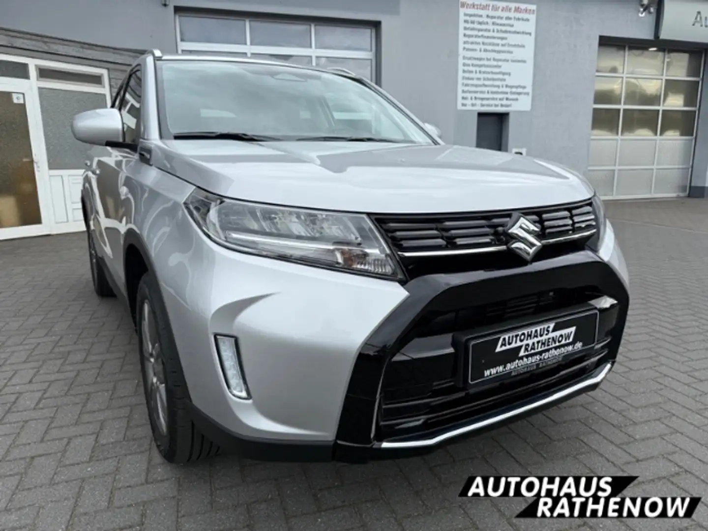 Suzuki Vitara 1.4 Mild-Hybrid Comfort Tempomat Navi LED Scheinw. Argent - 1