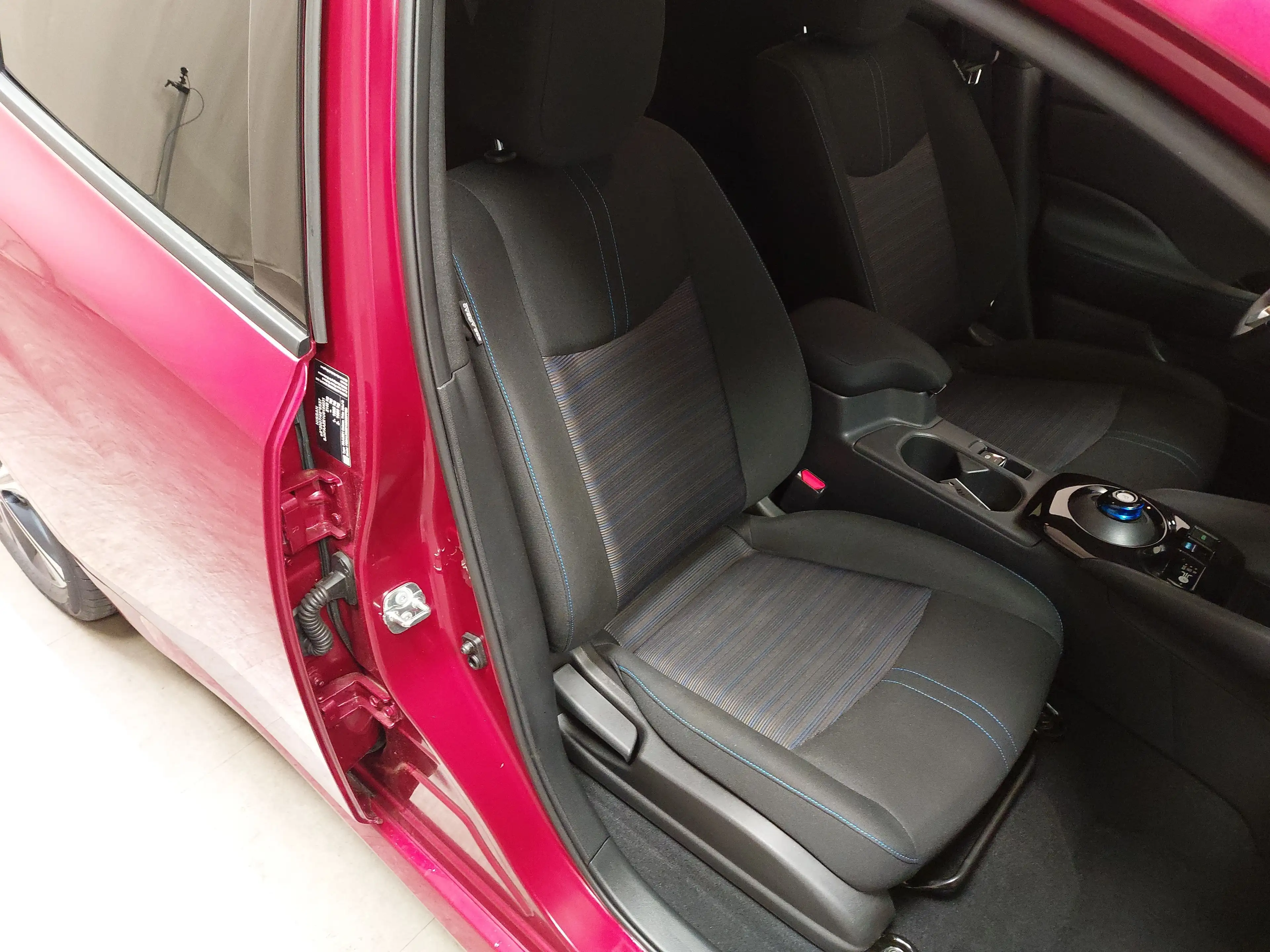 Nissan Leaf LEAF NAVI KLIMAAUT LED RADIO TEMPO SHZ VC RFK 360° — photo 10