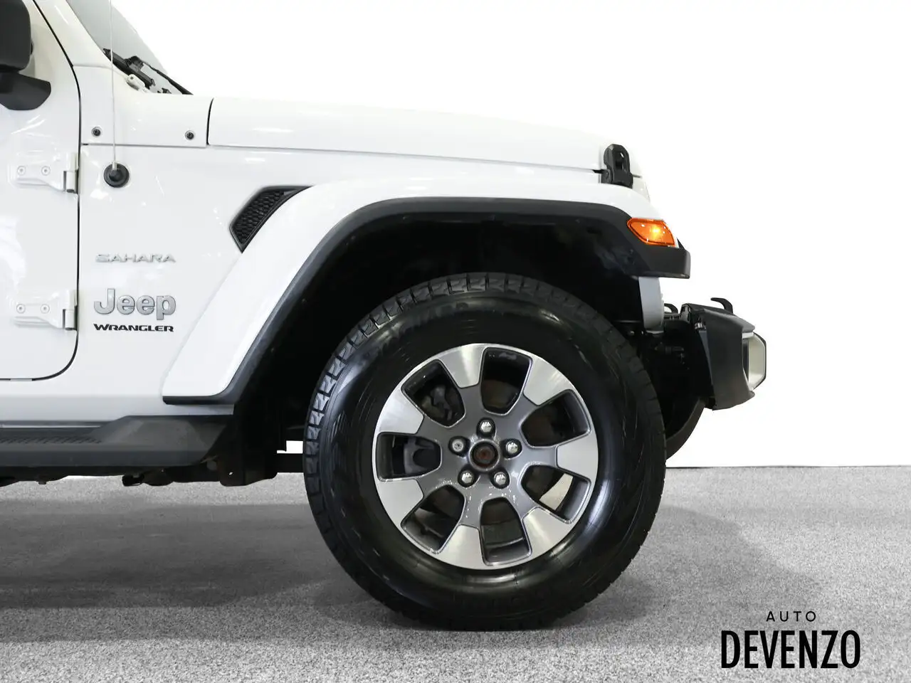 Jeep Wrangler снимка Jeep Wrangler