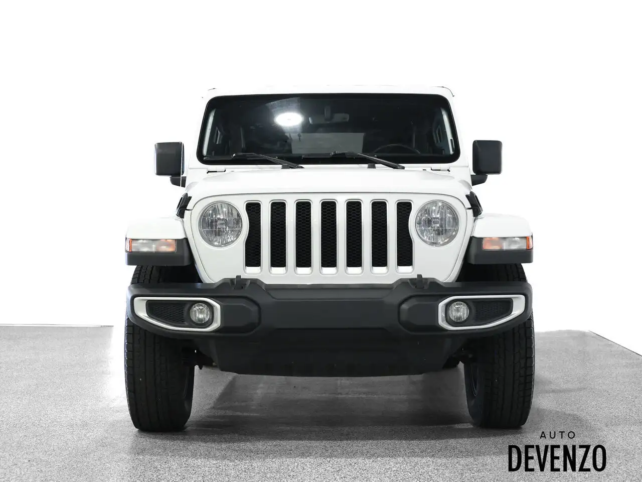 Jeep Wrangler снимка Jeep Wrangler