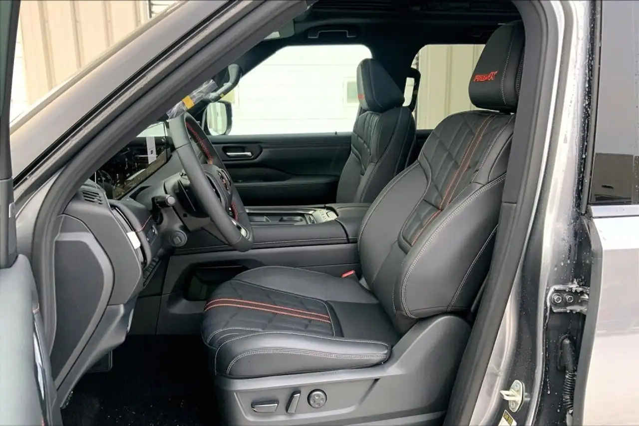 Nissan Armada снимка Nissan Armada