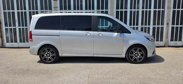Mercedes-Benz V 300 d AMG 4MATIC *7 Sitze*Navi*360Kamera*El. Türe* Ansicht 5