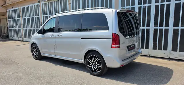 Mercedes-Benz V 300 d AMG 4MATIC *7 Sitze*Navi*360Kamera*El. Türe* Ansicht 3