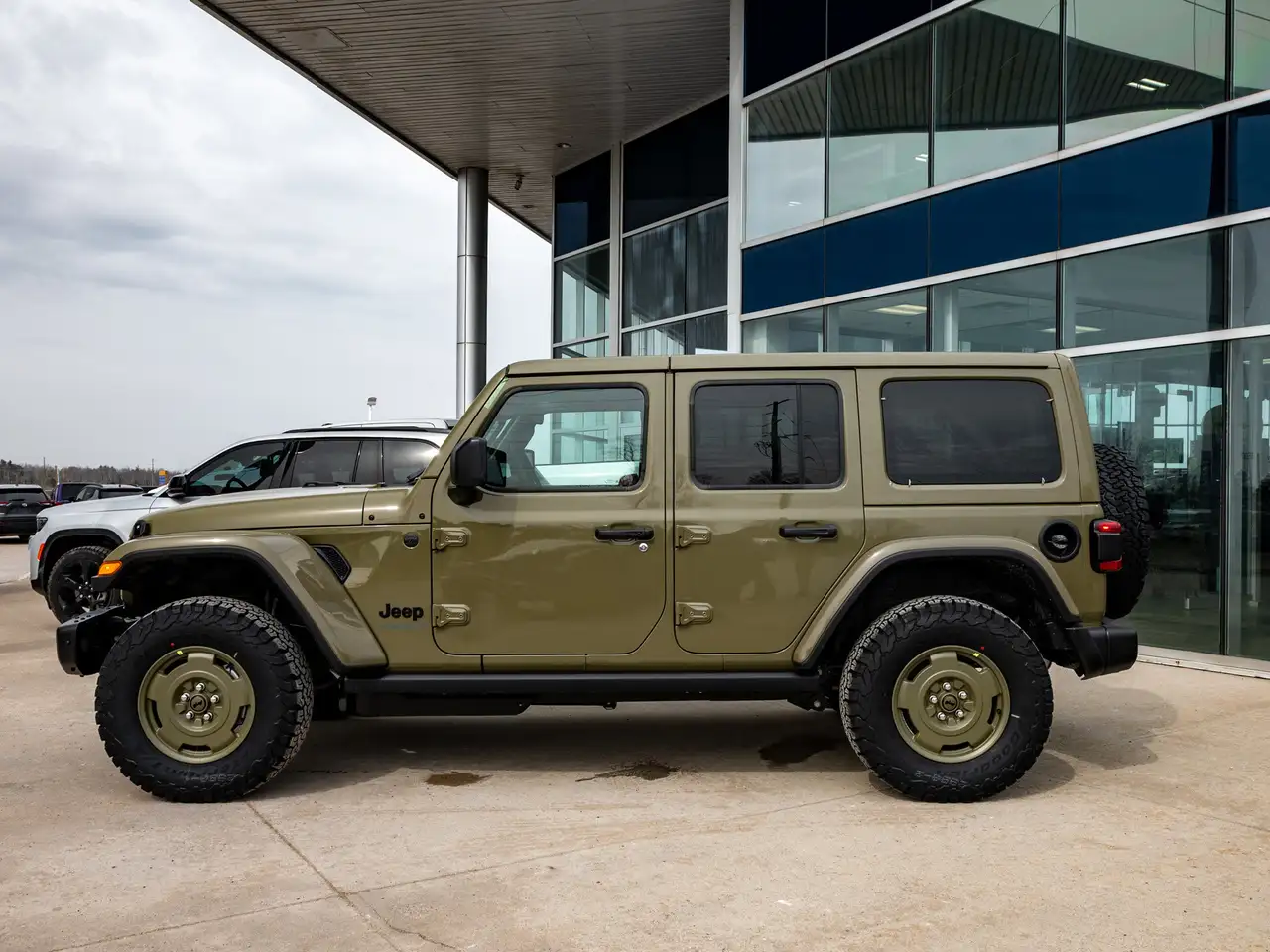 Jeep Wrangler снимка Jeep Wrangler