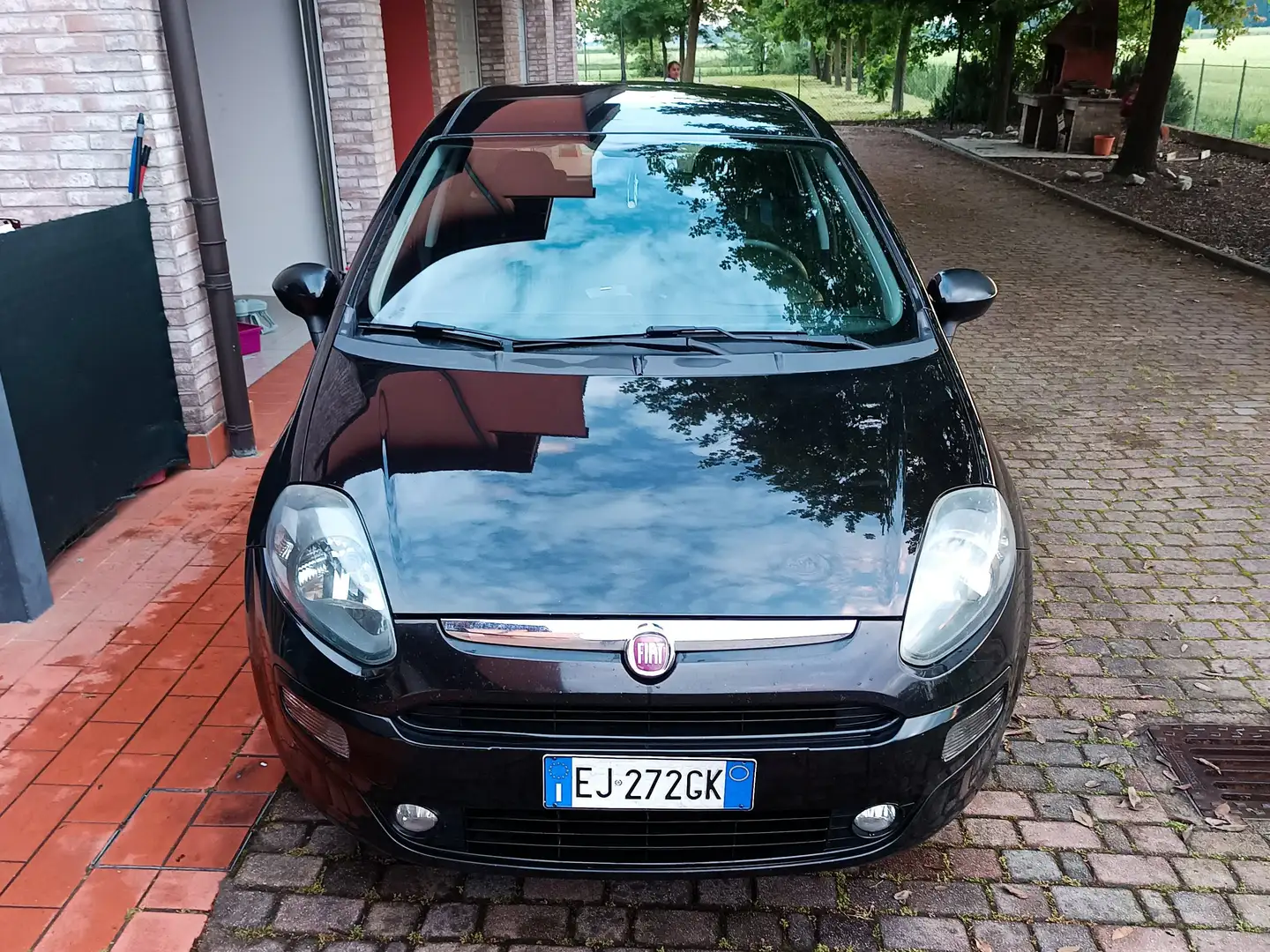 Fiat Grande Punto Grande Punto 5p 1.3 mjt 16v Actual s crna - 2