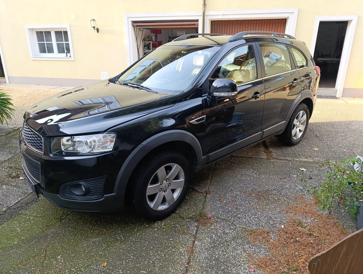 Chevrolet Captiva Captiva LS 2,4 2WD LS Schwarz - 1