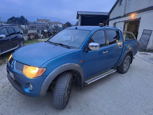 Mitsubishi L200