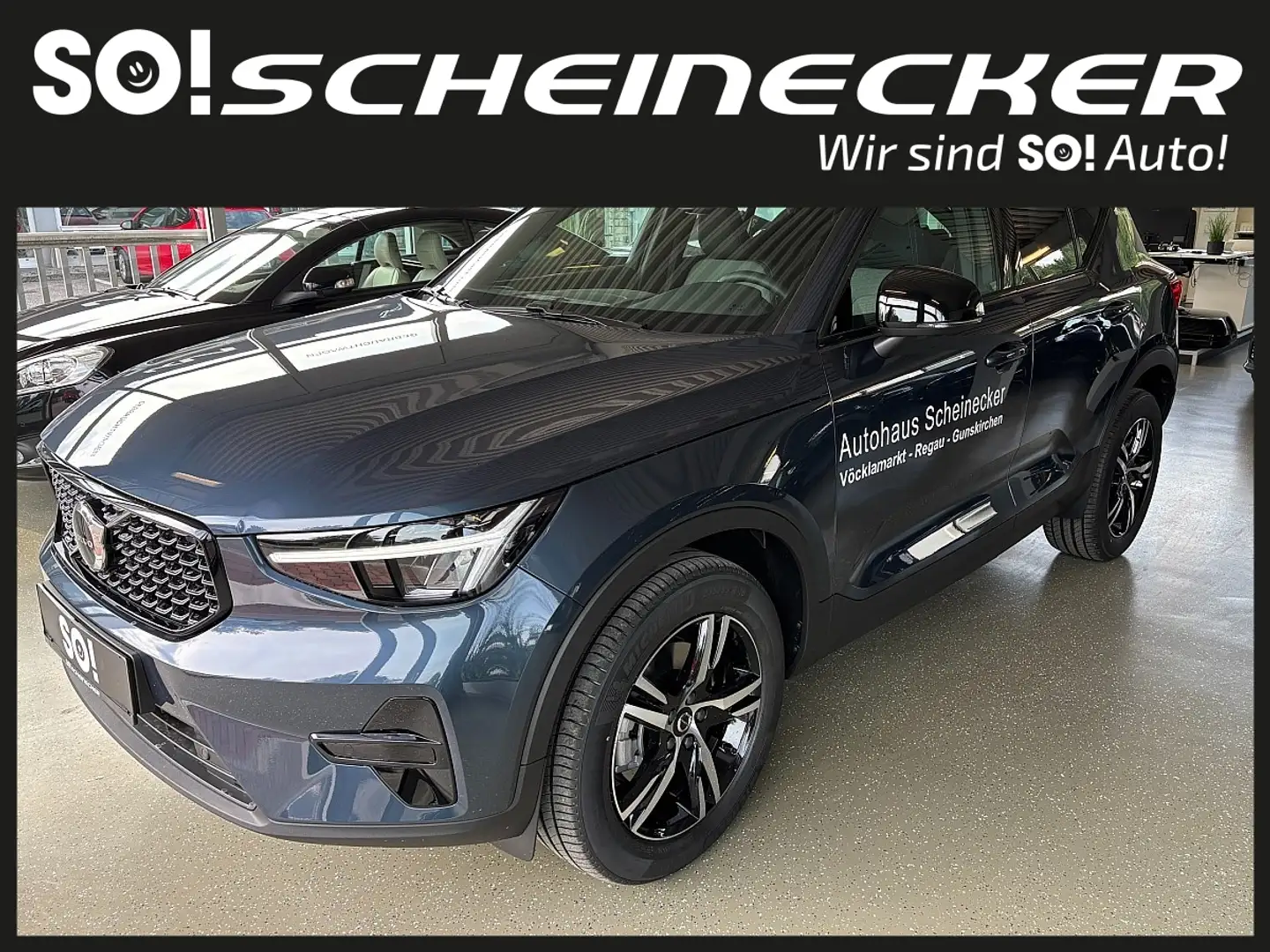 Volvo XC40 B3 Plus Dark Aut. Blau - 2
