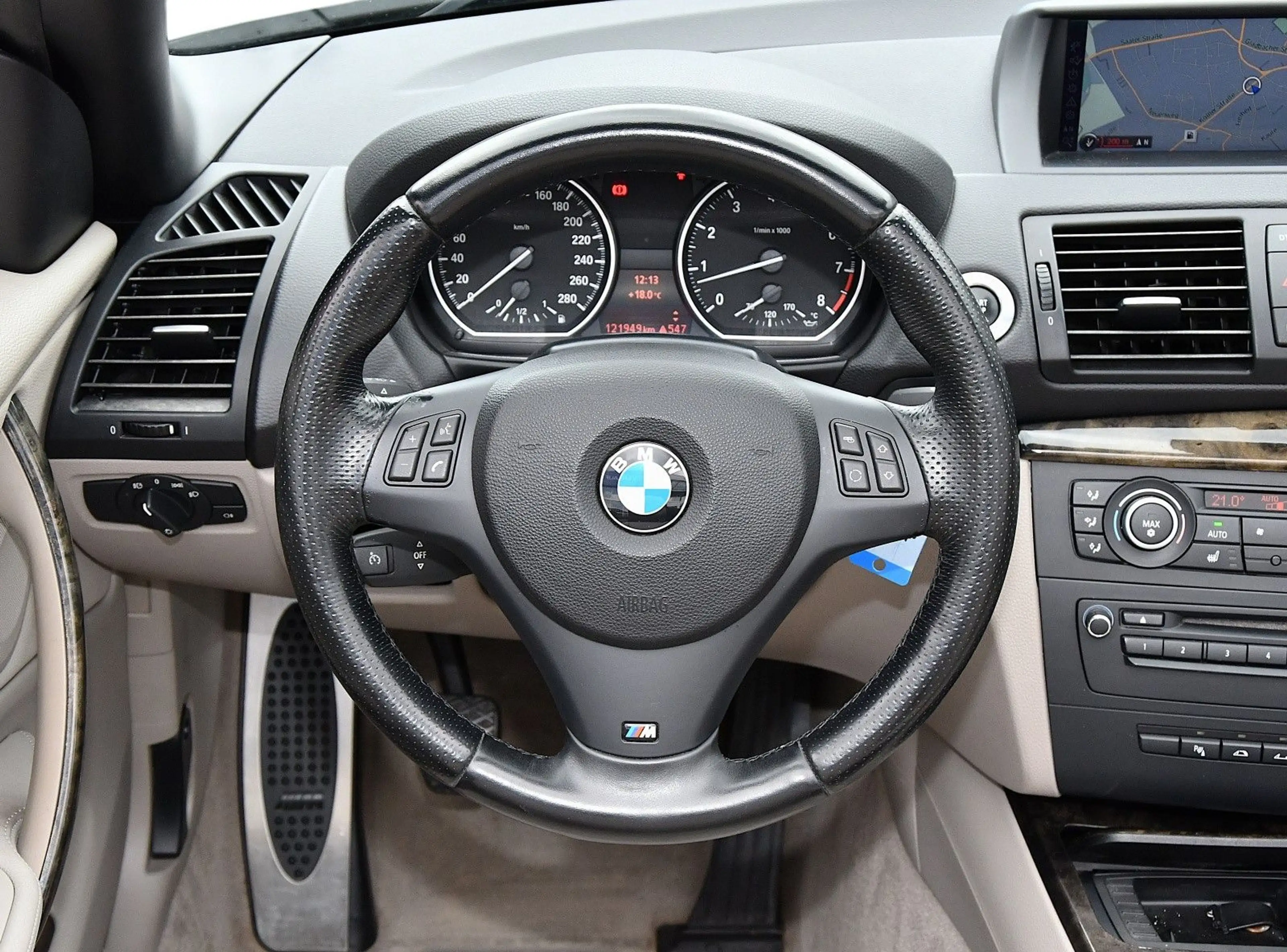 BMW 135 i Cabrio M/Sport-Paket*Professional*Xenon* — photo 15