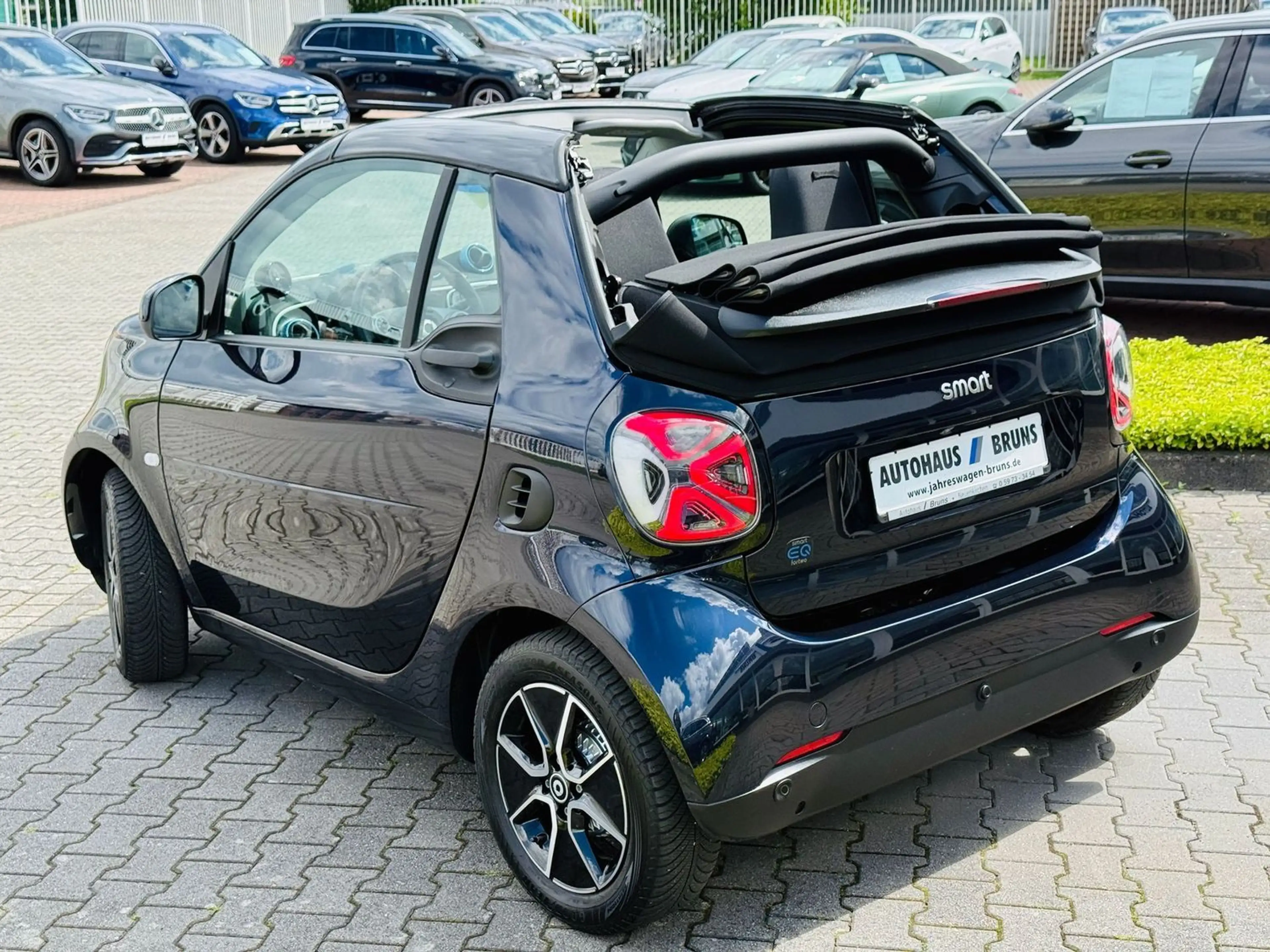 smart forTwo EQ CABRIO EXCLUSIVE, LED, PTS, RFK, W-Paket, SHZ, — photo 4