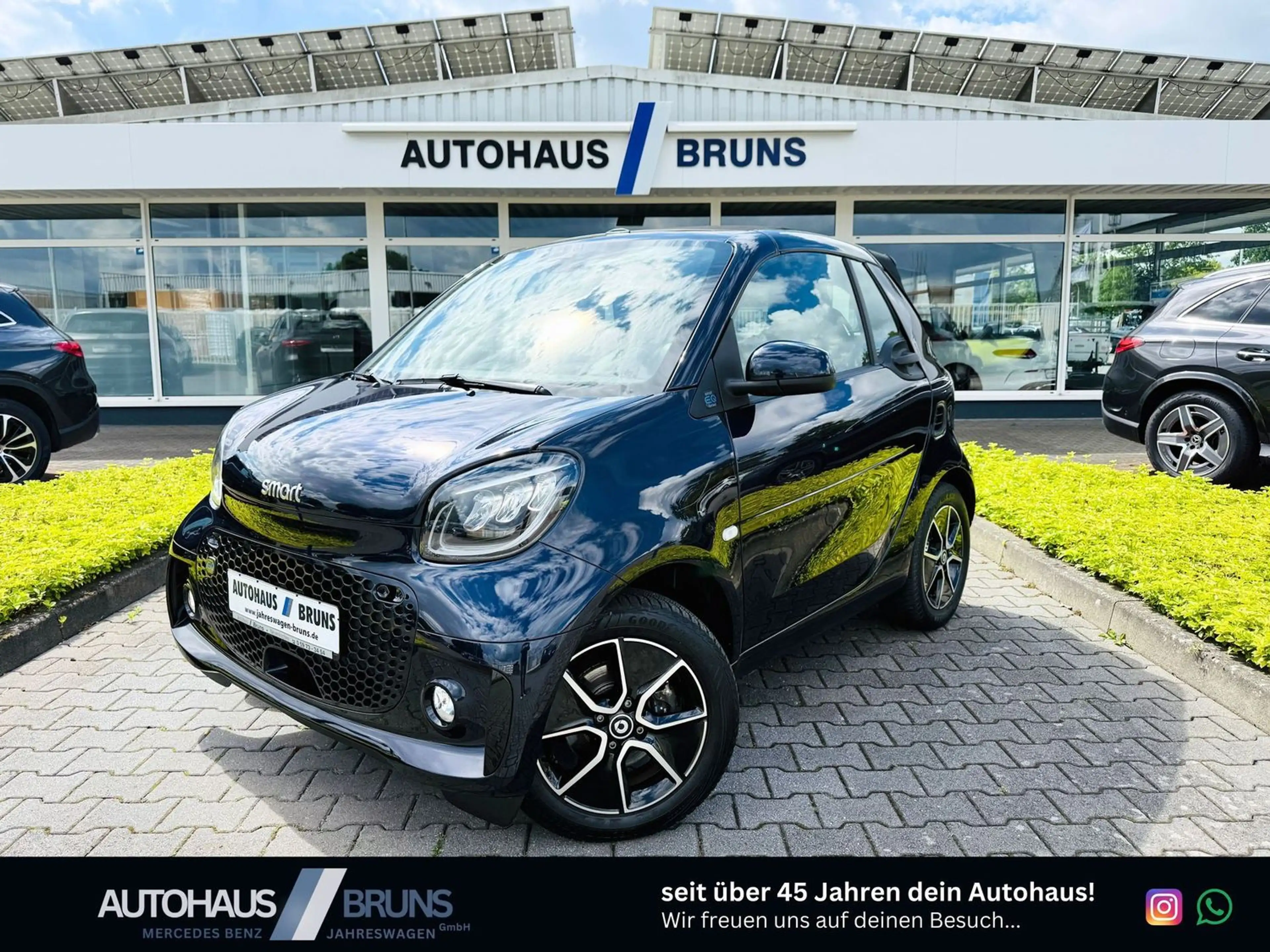 smart forTwo EQ CABRIO EXCLUSIVE, LED, PTS, RFK, W-Paket, SHZ,