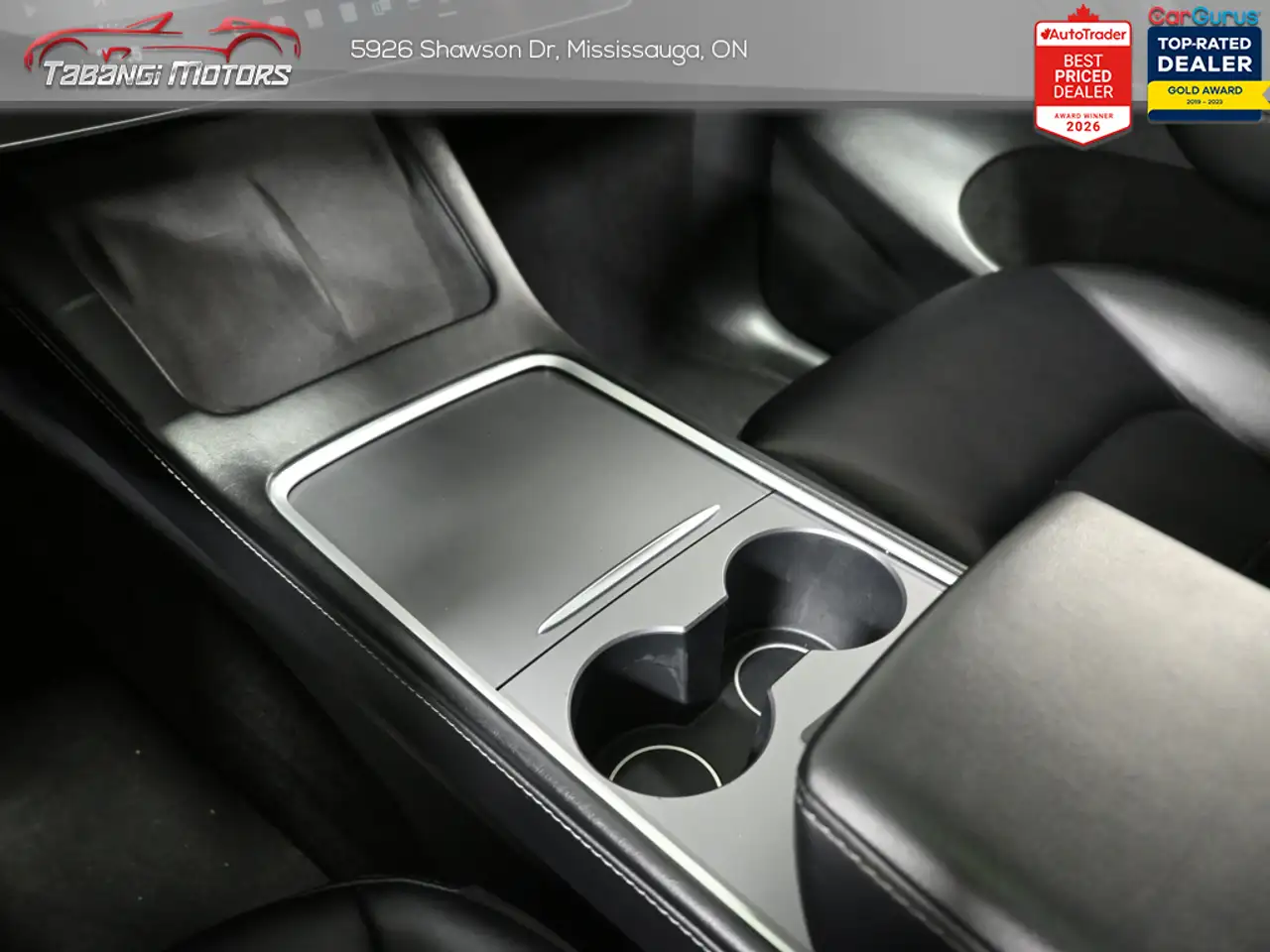 Tesla Model Y photo Tesla Model Y