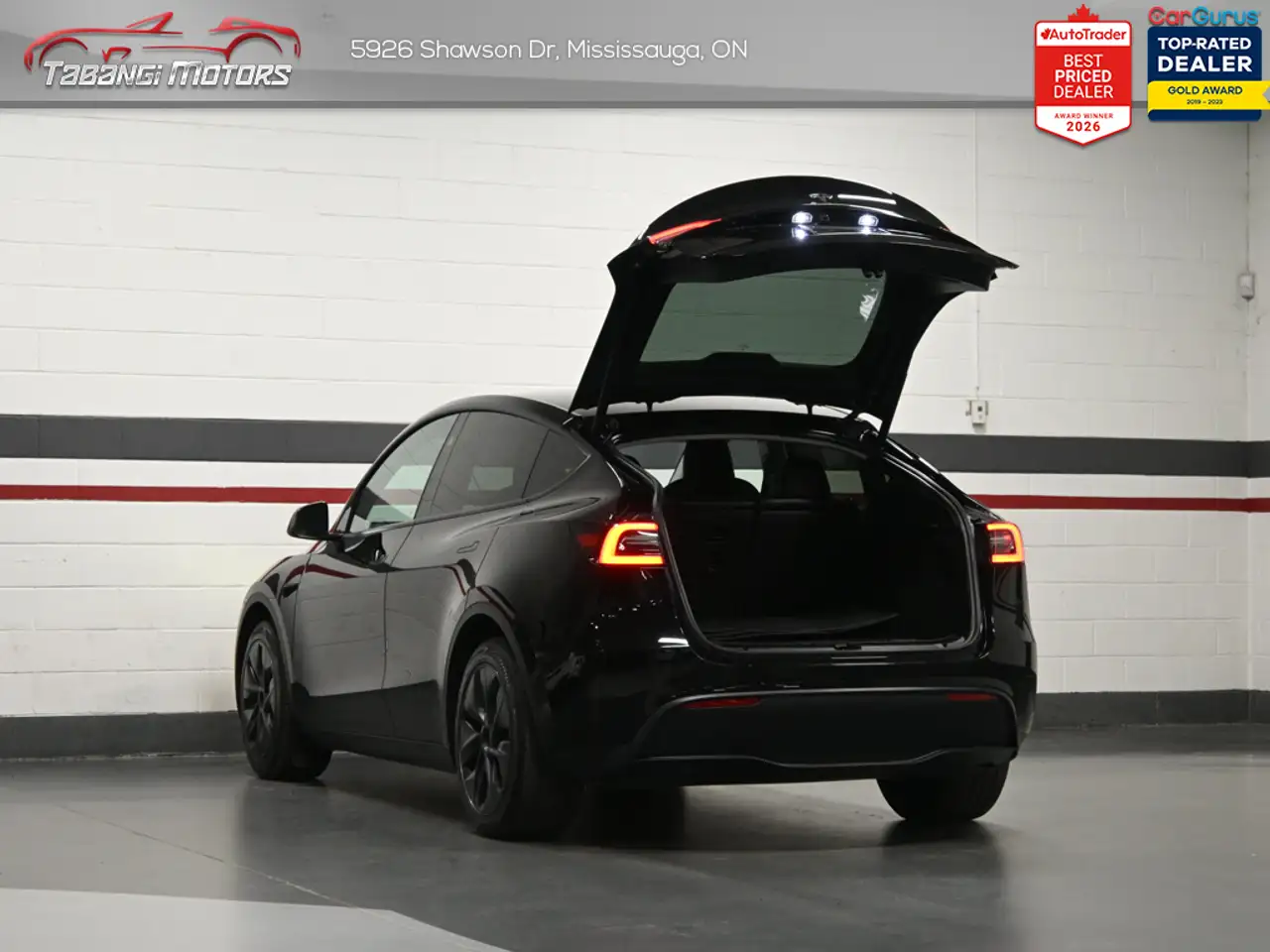 Tesla Model Y photo Tesla Model Y