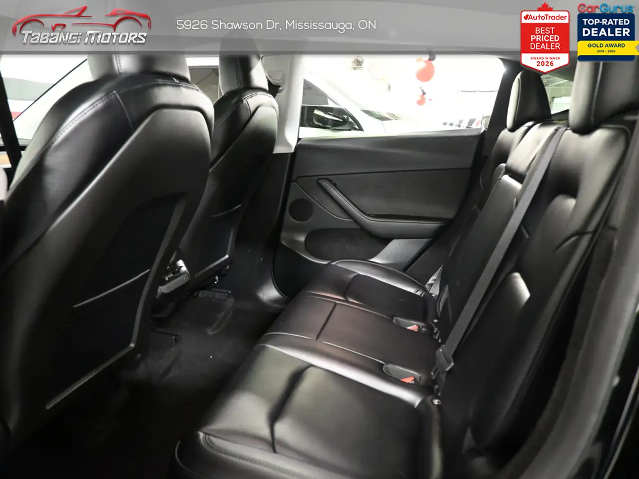 Tesla Model Y photo Tesla Model Y