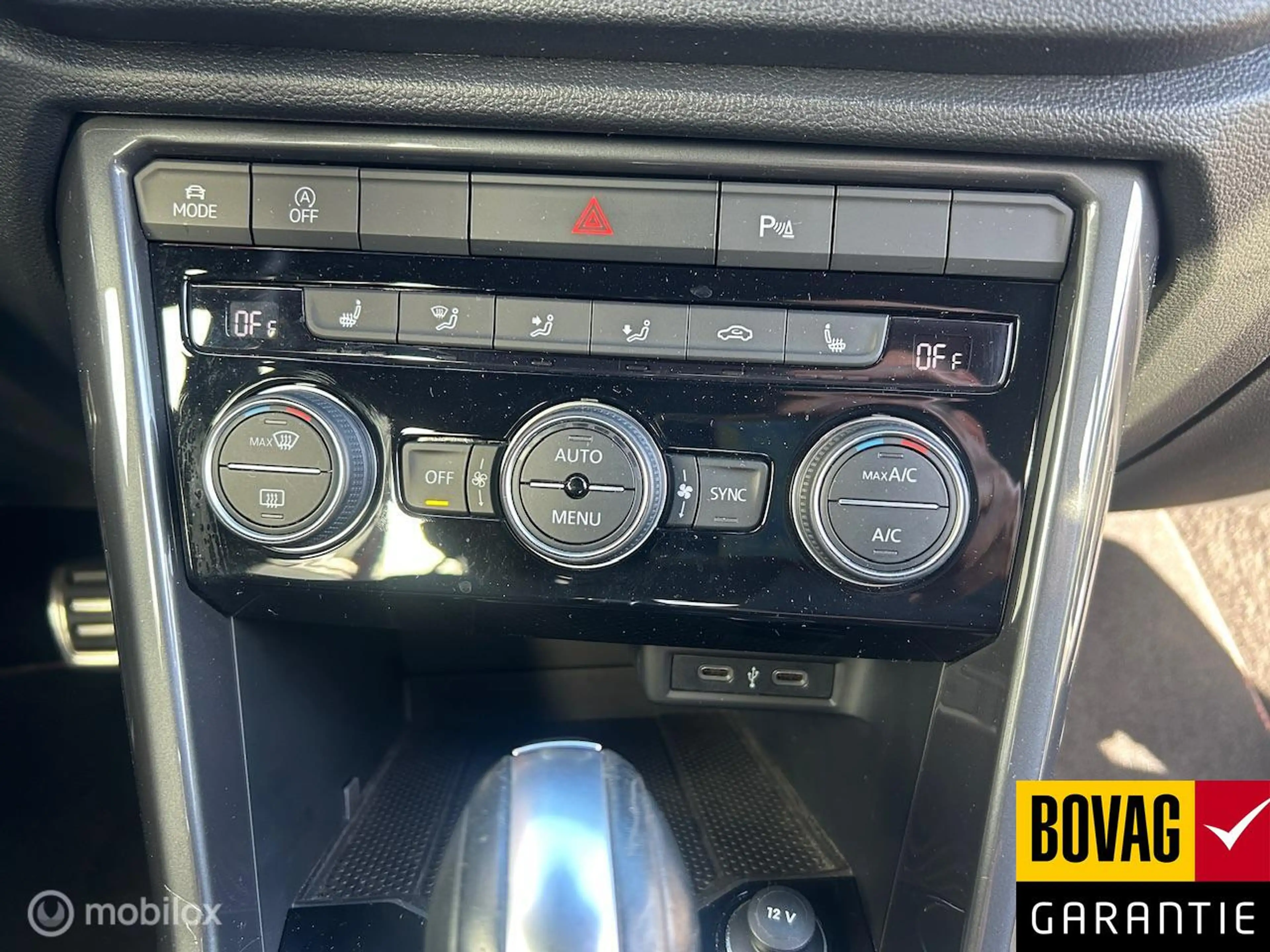 Volkswagen T-Roc 1.5 TSI Sport Business IQ drive Aut. Trekhaak afne — photo 12