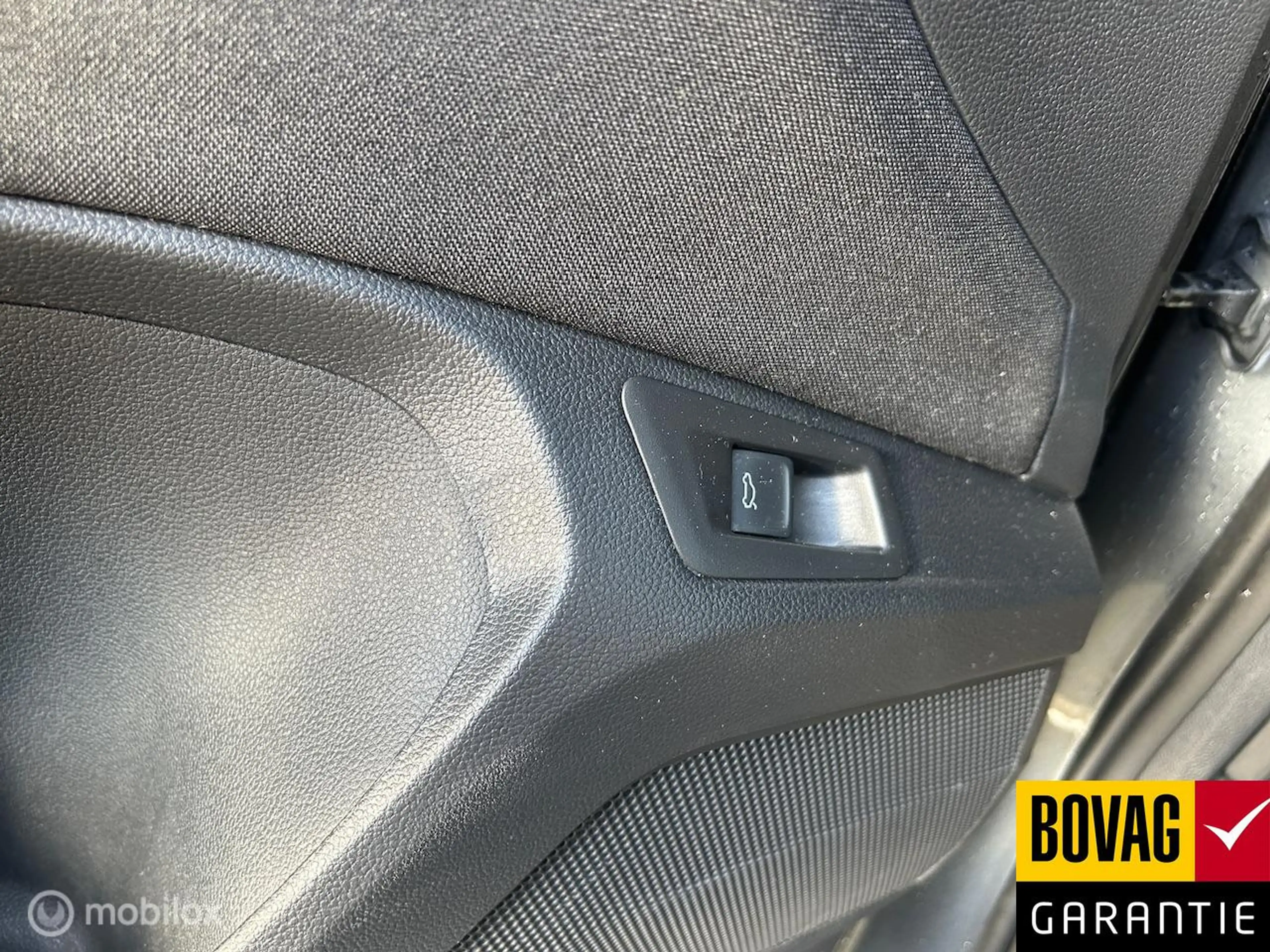 Volkswagen T-Roc 1.5 TSI Sport Business IQ drive Aut. Trekhaak afne — photo 19