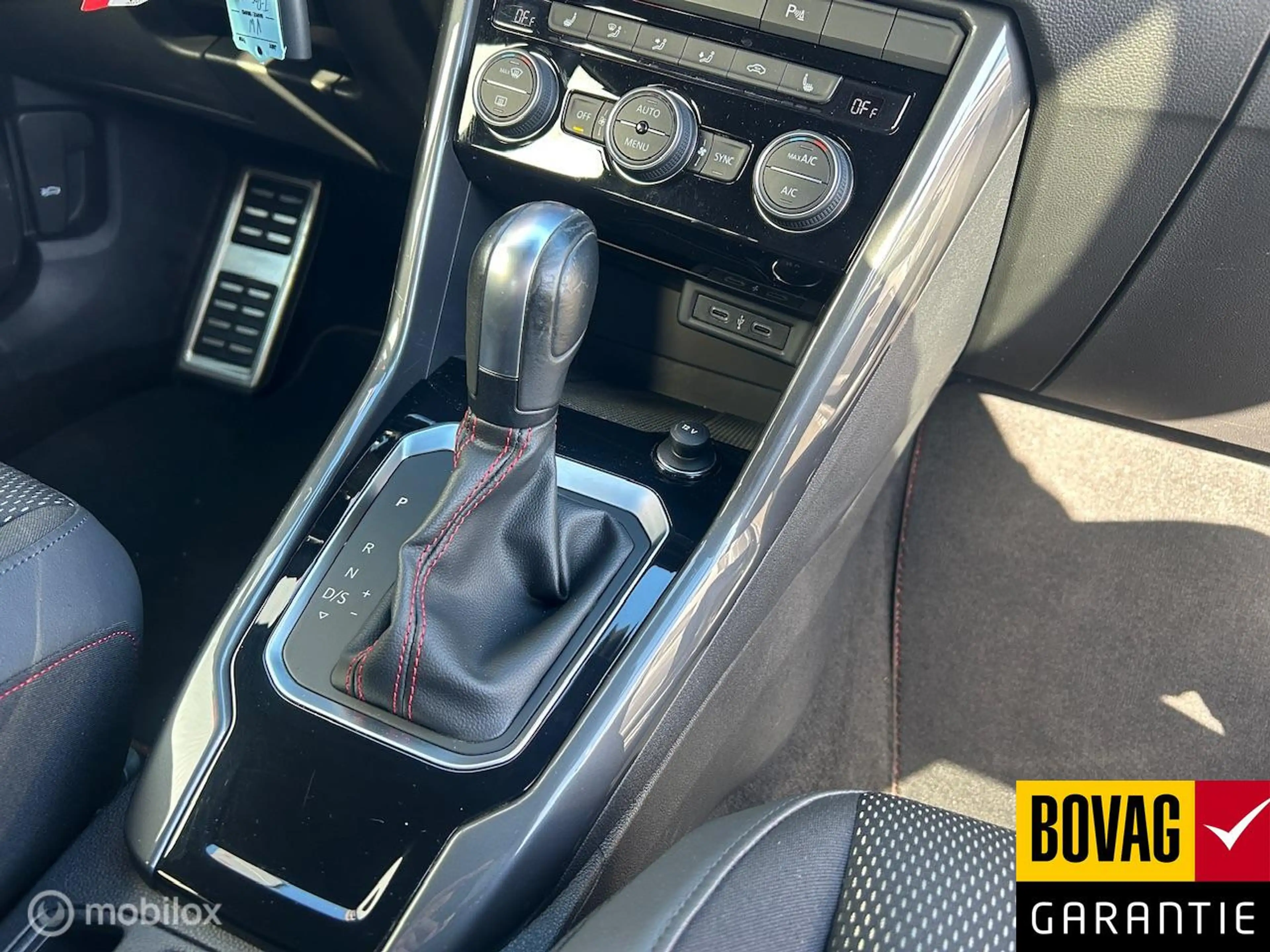 Volkswagen T-Roc 1.5 TSI Sport Business IQ drive Aut. Trekhaak afne — photo 13