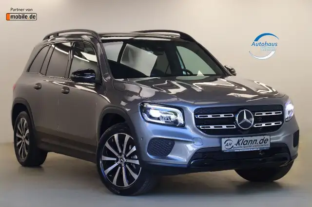 Mercedes-Benz GLB 200 163PS DCT Carplay Pano LED Night 1Hand