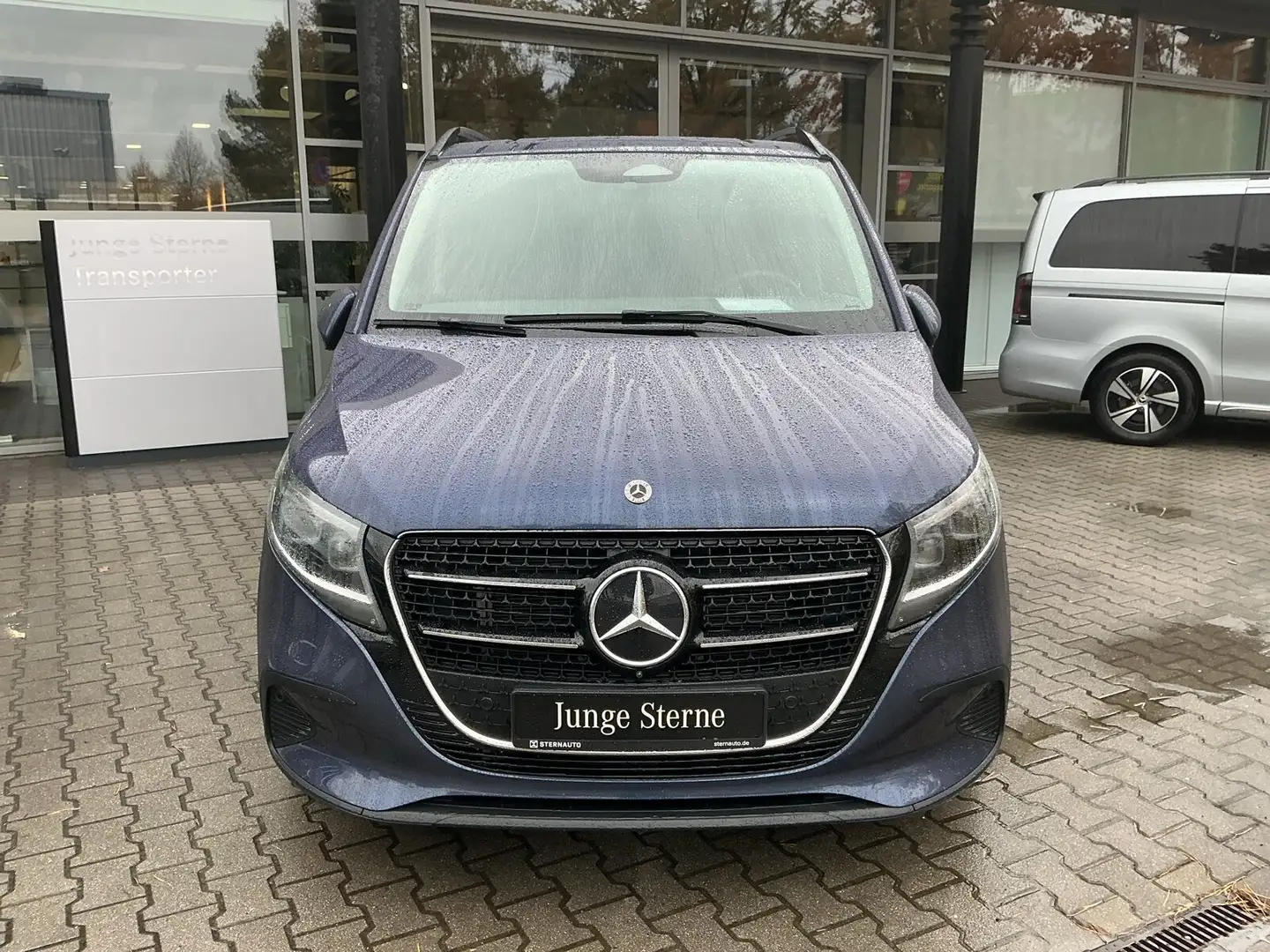 Mercedes-Benz V 220 V 220 d Style lang Distronic/Multibeam/Navi/AHK Blau - 2