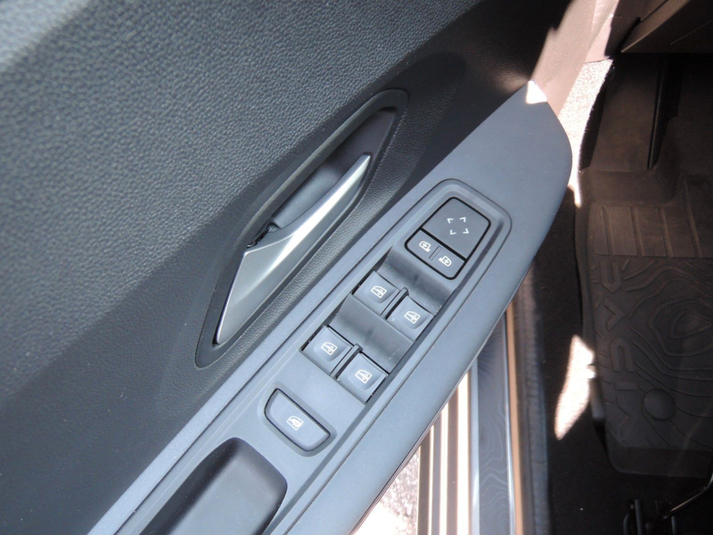 Dacia Jogger TCe 110 Extreme+ 7-Sitzer GJR,Kamera,SHZ — photo 14