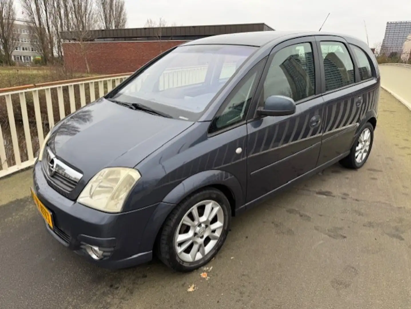 Opel Meriva 1.4-16V Cosmo Grijs - 1