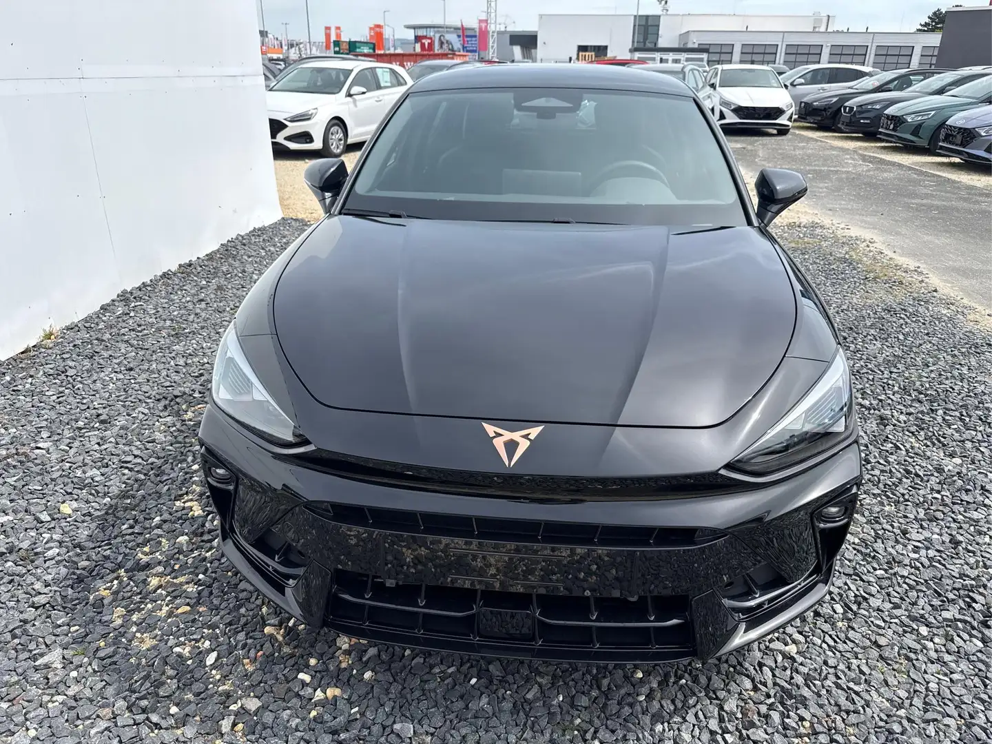 CUPRA Leon 1.5 eTSI DSG ACC SHZ KEYLESS 1.5 eTSI DSG 110kW... Schwarz - 2