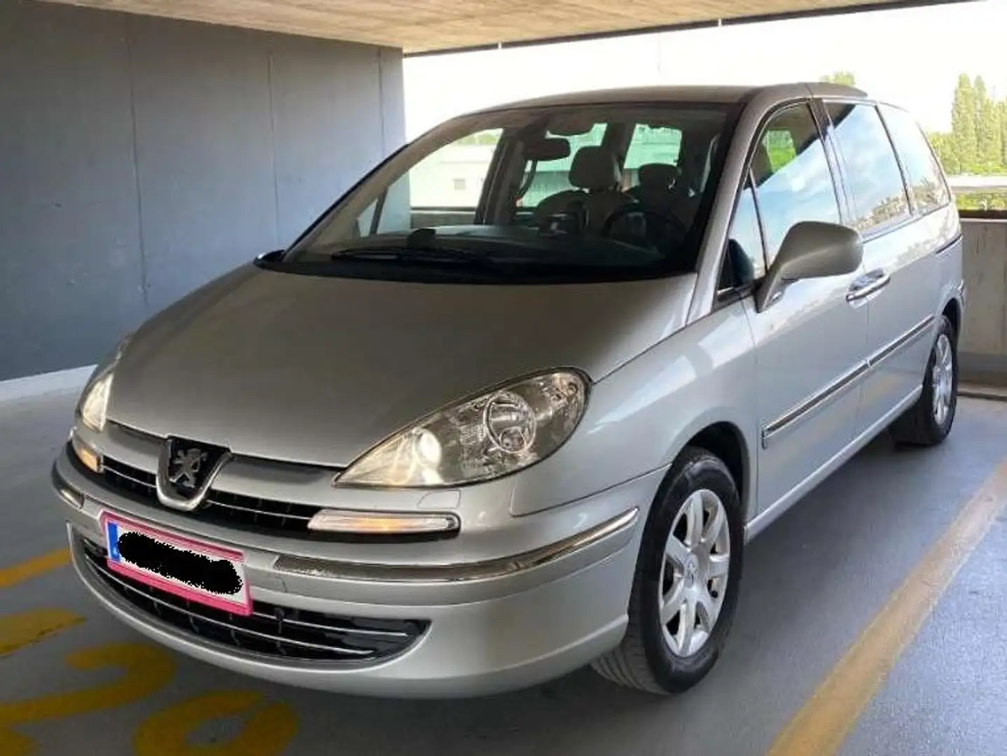 Peugeot 807 807 2,0 HDi 160 FAP Professional Line Tiptronic Professional Line Silber - 2