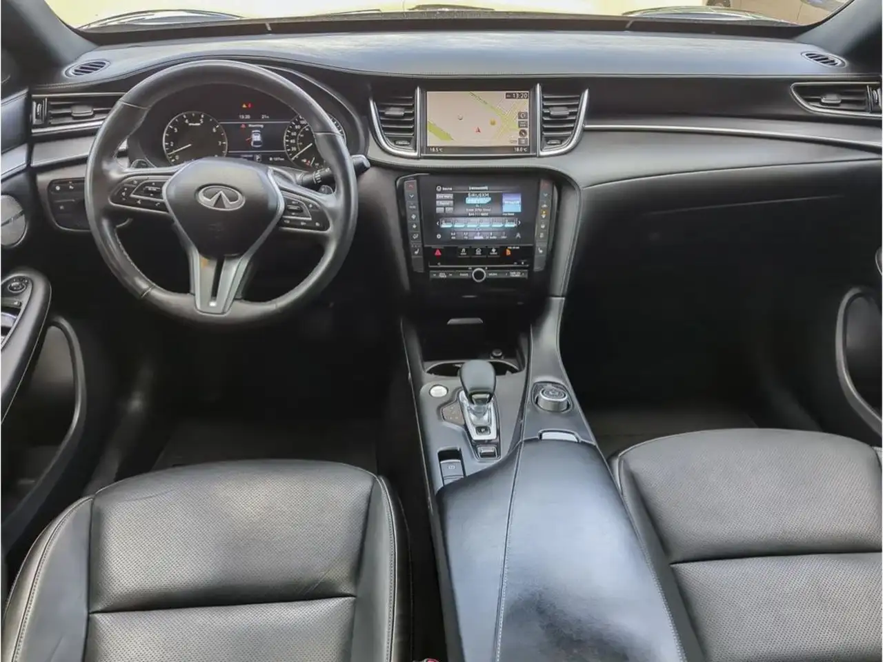 Infiniti QX55 снимка Infiniti QX55