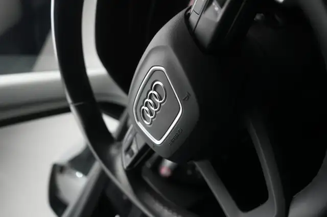 Audi Q5 view 22