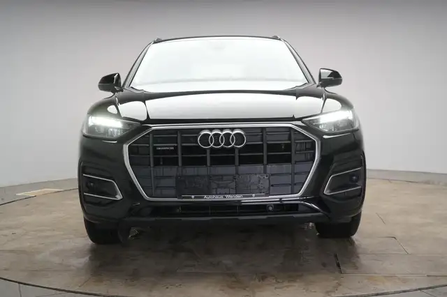 Audi Q5 view 2
