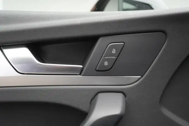 Audi Q5 view 26