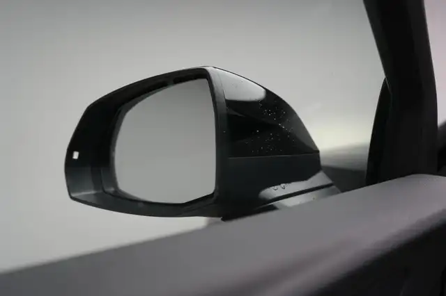 Audi Q5 view 28