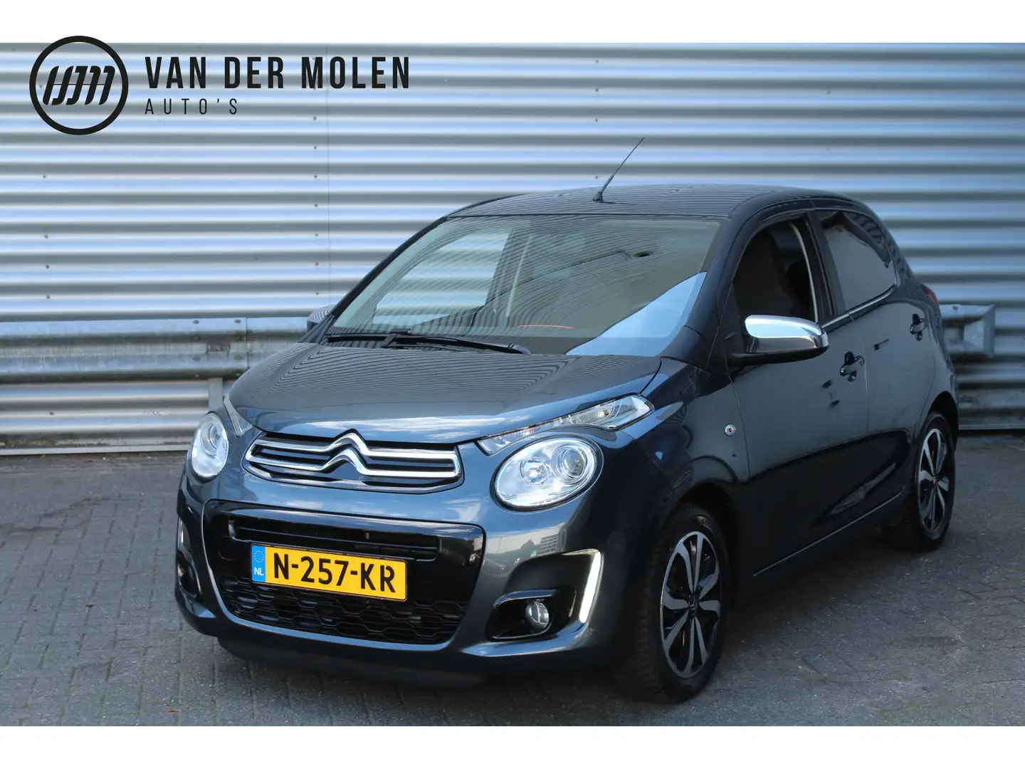Citroen C1 1.2 82pk Shine 5 Deurs Clima Navi Camera Stoelverw Grijs - 1
