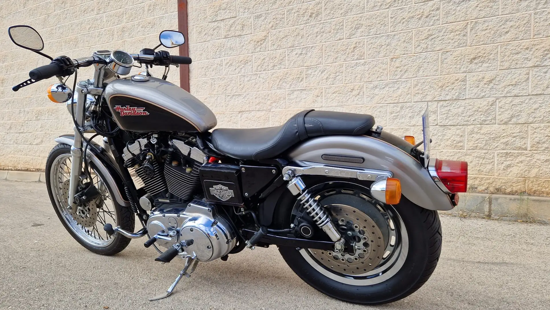 Harley-Davidson Sportster 1200 De Serie Gris - 2