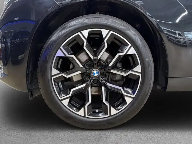 BMW X3 view 7