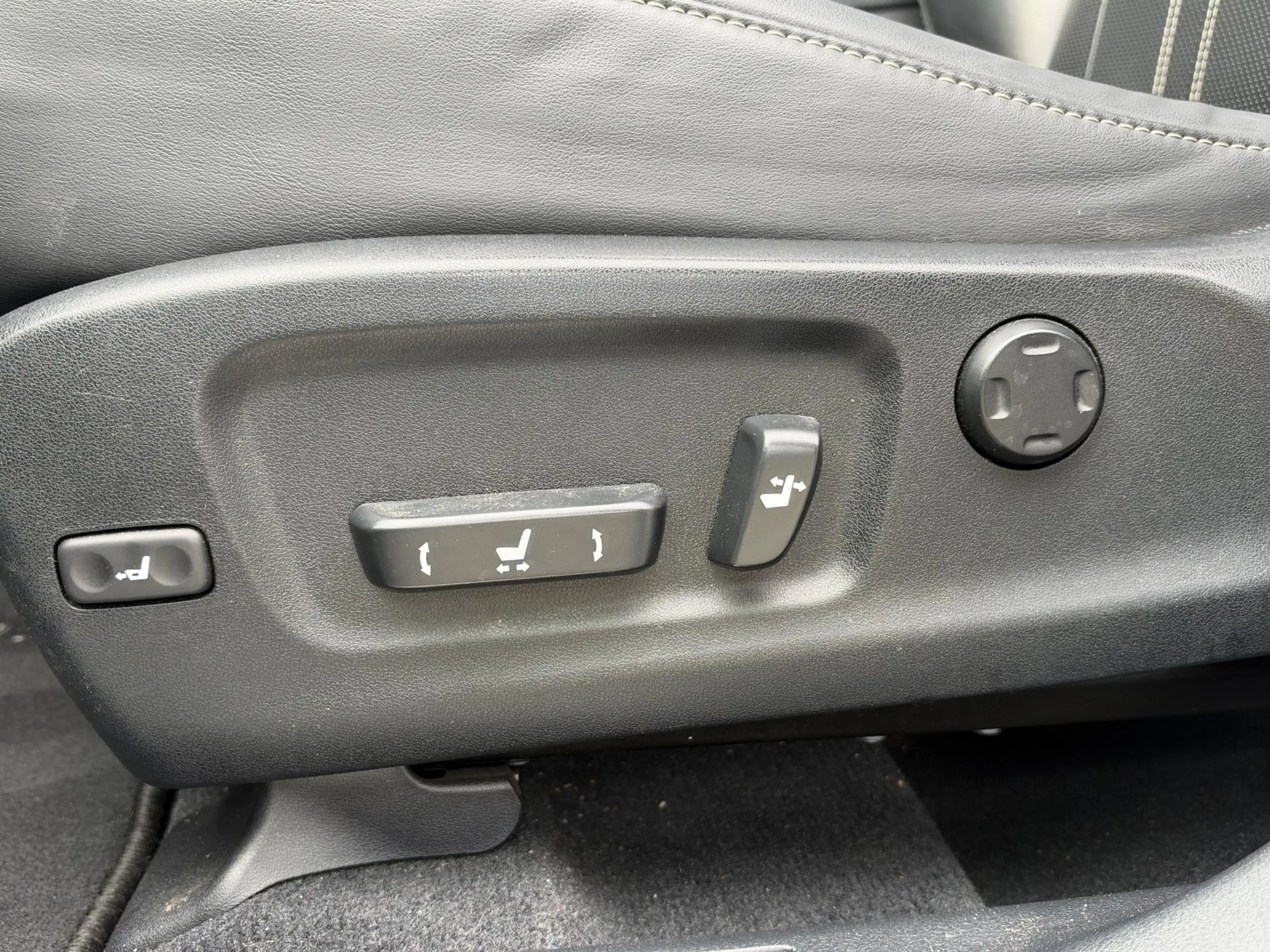 Lexus RX 450h 4WD President Line | Panoramadak, Mark Levinson, H — photo 27