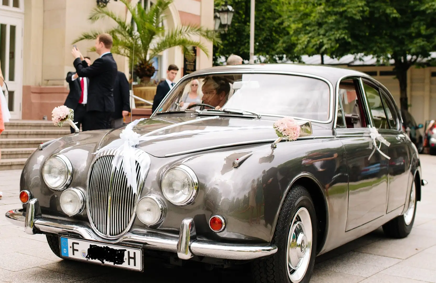 Jaguar MK II Daimler V8-250 Gris - 1