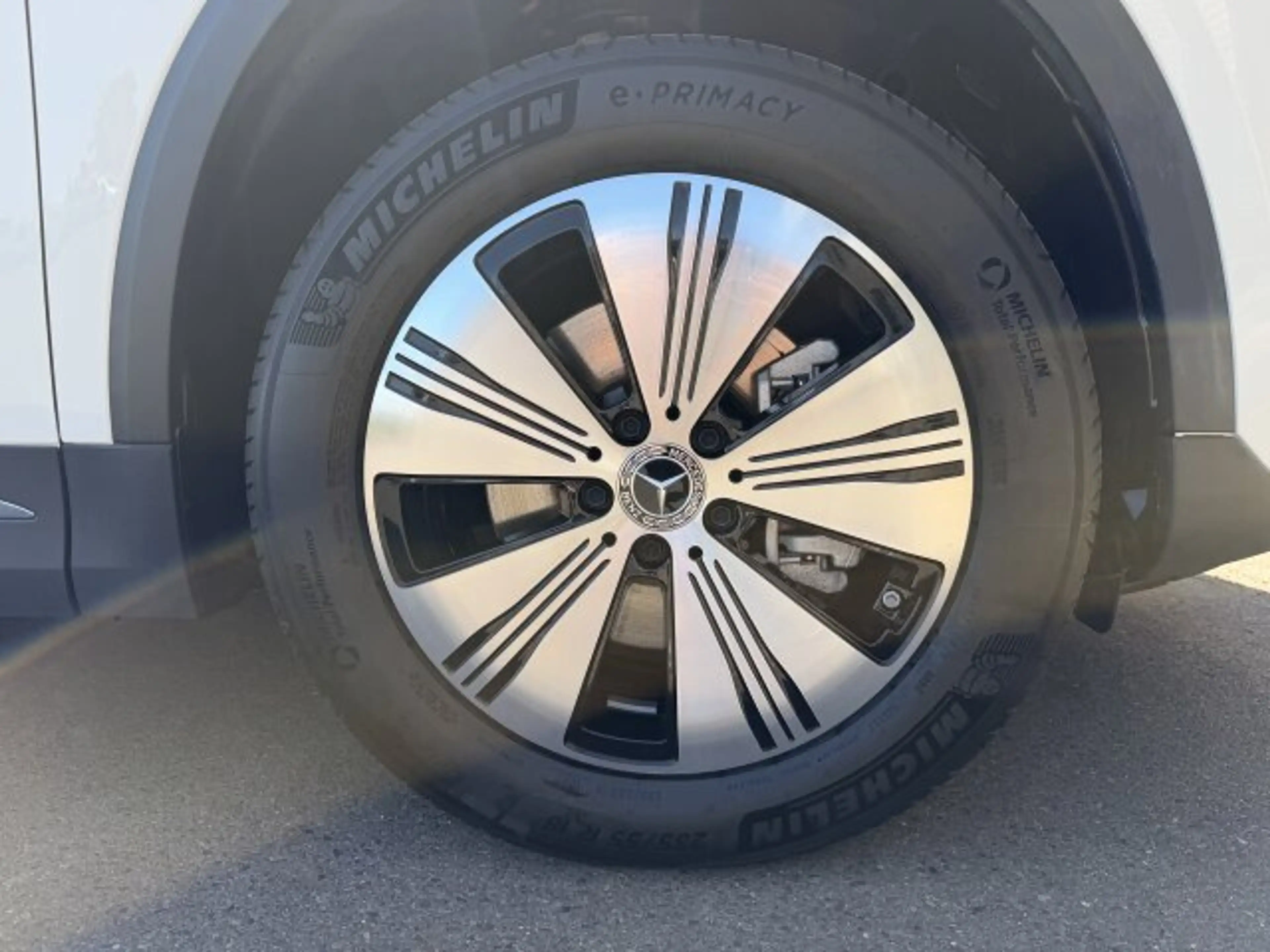 Mercedes-Benz EQA 300 EQA 300 4M Progressive Adv. LED Distronic Kamera — photo 21