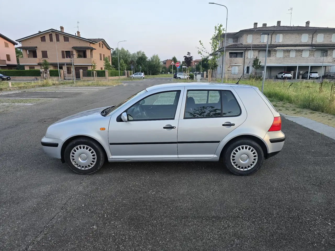 Volkswagen Golf 5p 1.4 16v, foto 3