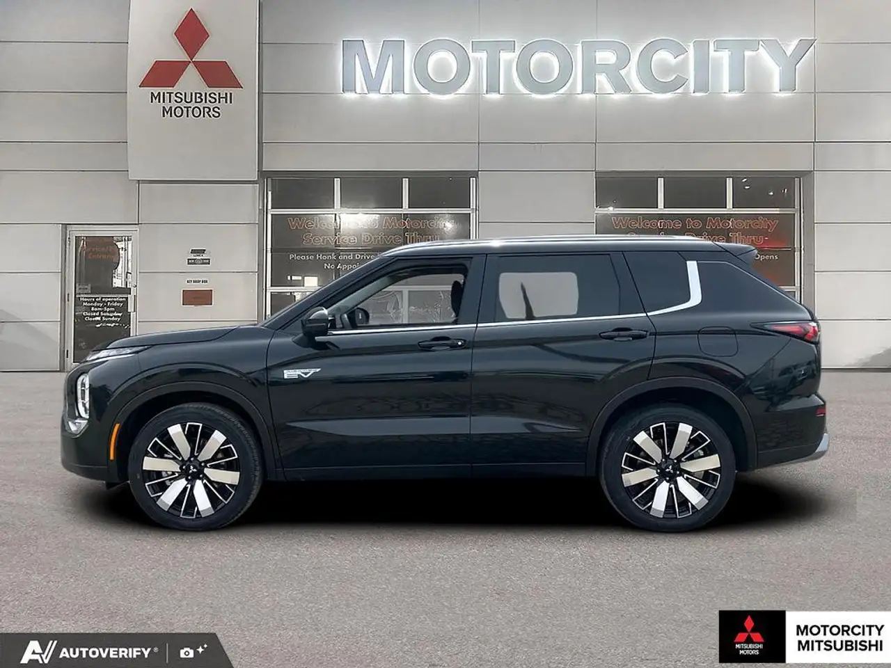 Mitsubishi Outlander снимка Mitsubishi Outlander