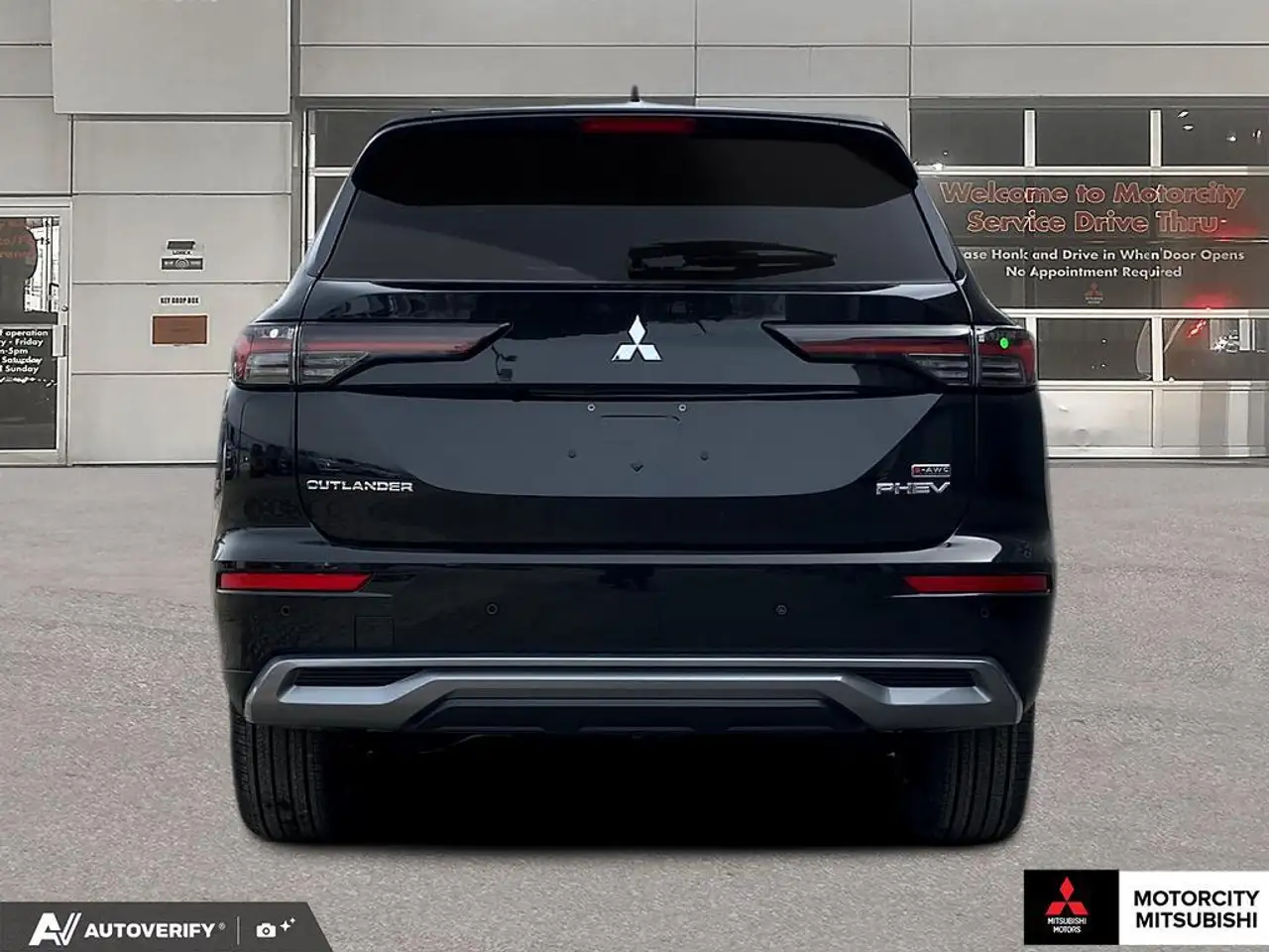 Mitsubishi Outlander снимка Mitsubishi Outlander