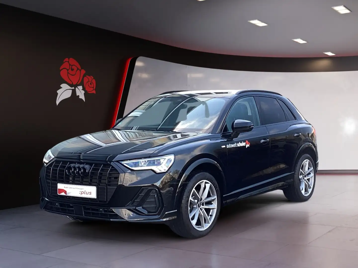 Audi Q3 35  1.5 TFSI S-tronic S-line AHK RFK Navi LED ACC Schwarz - 2