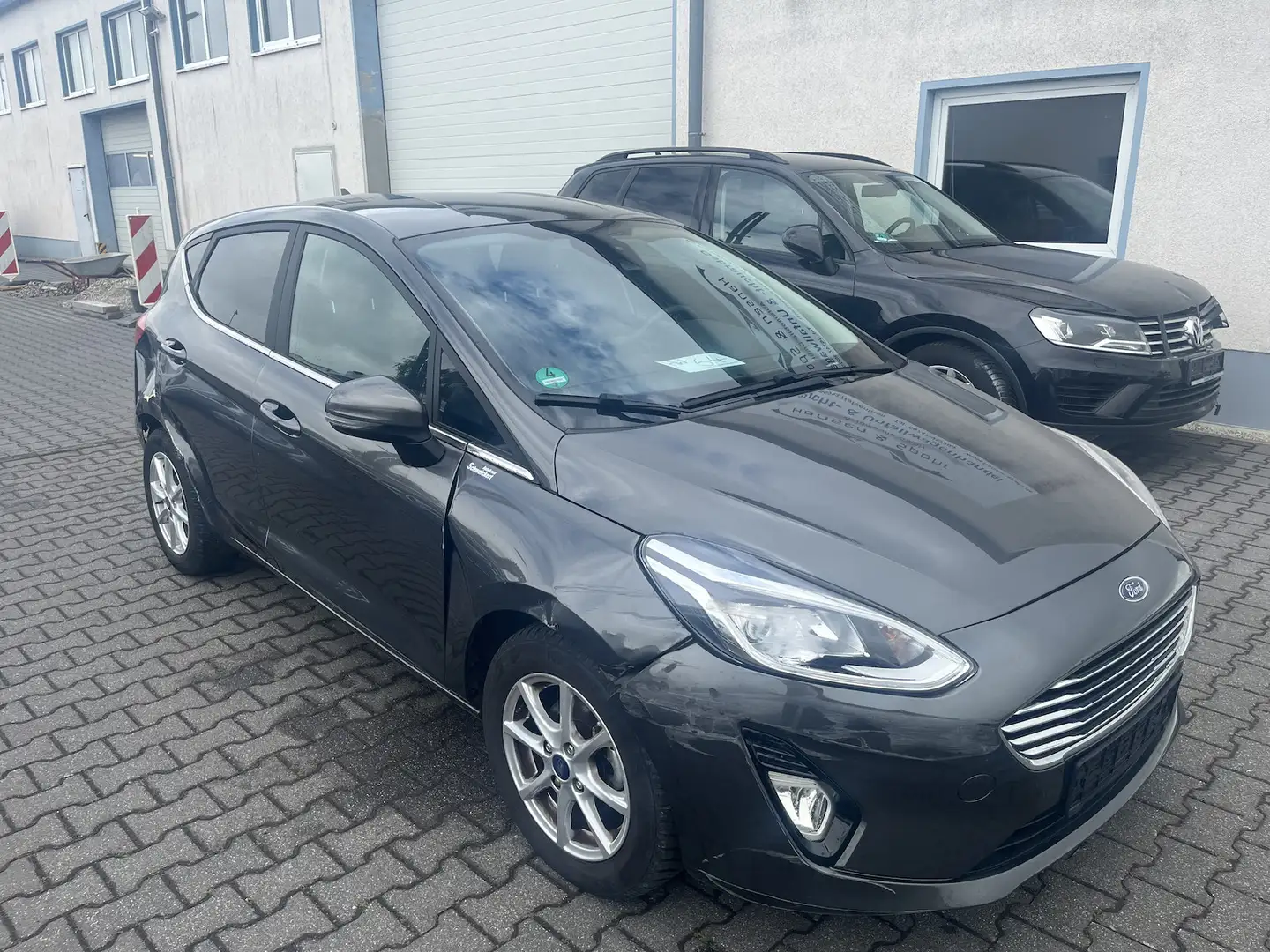 Ford Fiesta Titanium 1.0 Benzin, Alu Silber - 2