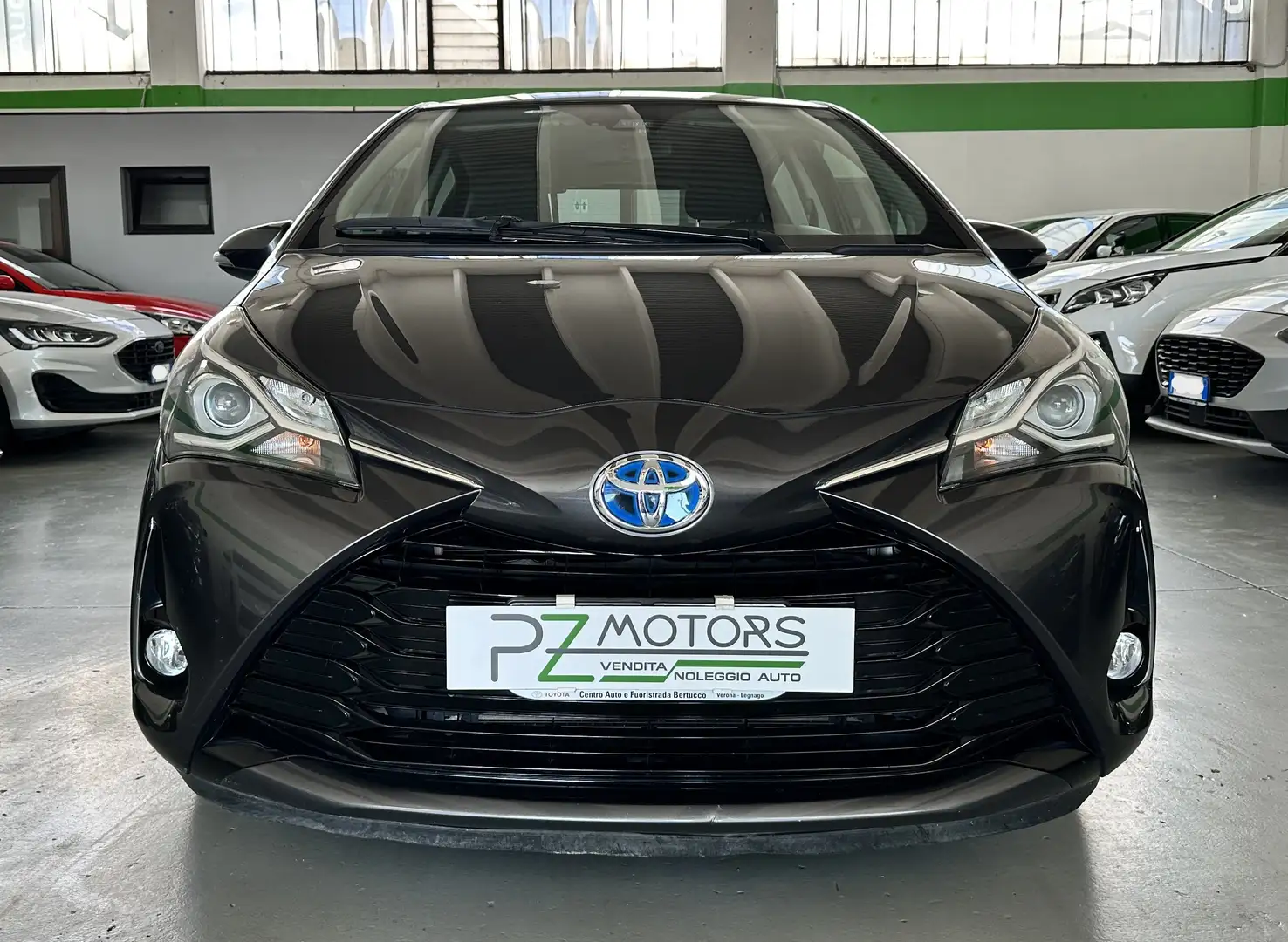 Toyota Yaris Yaris III 5p 1.5h Active - PROMO FINANZIAMENTO Grigio - 2