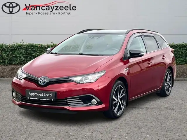 Toyota Auris Black Edition+trekhaak+cam+gps+sens V+A