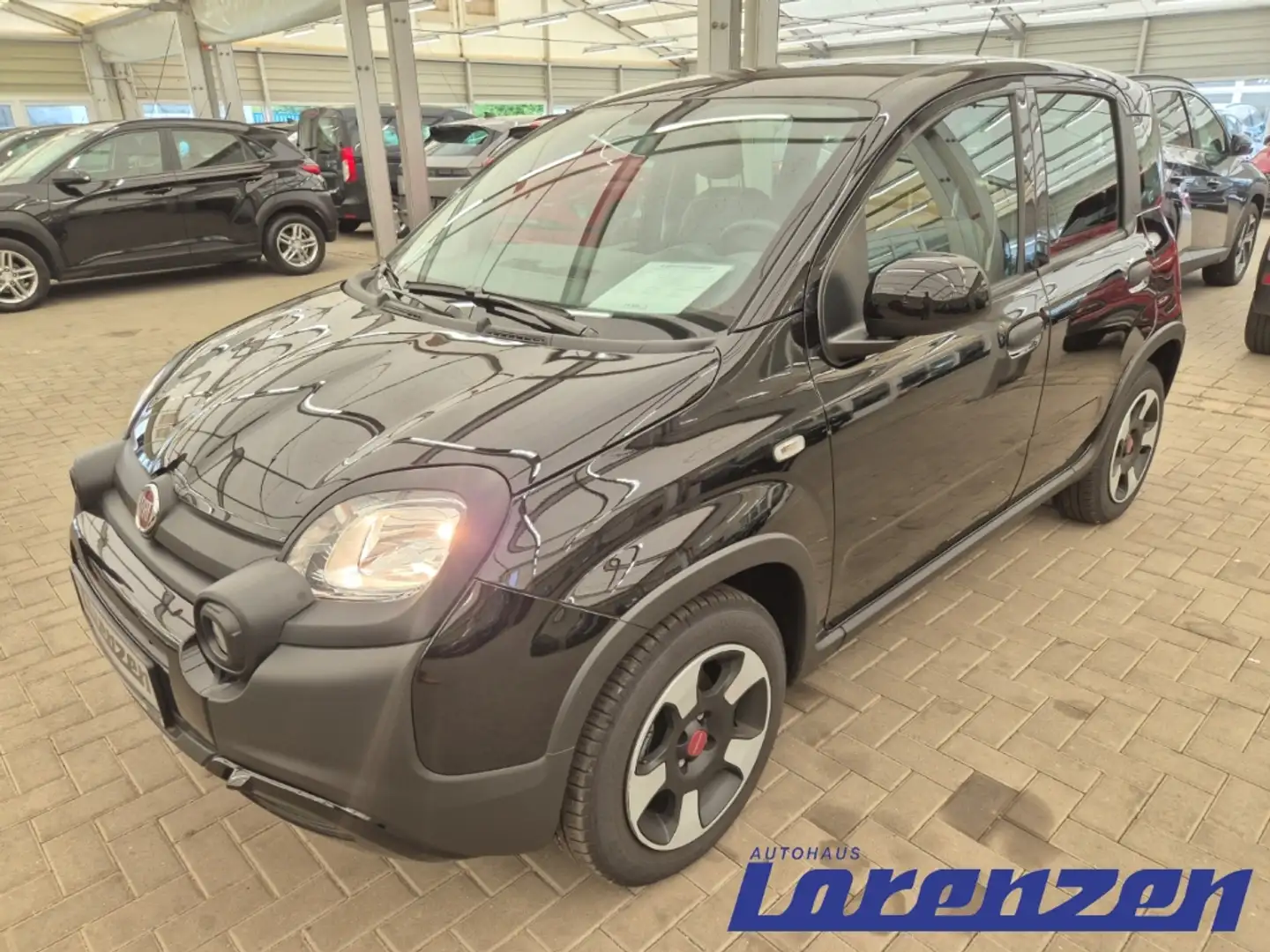 Fiat Panda 1.0 Cross City Plus Hybrid-Klima teilb.Rücksb eFH Schwarz - 1