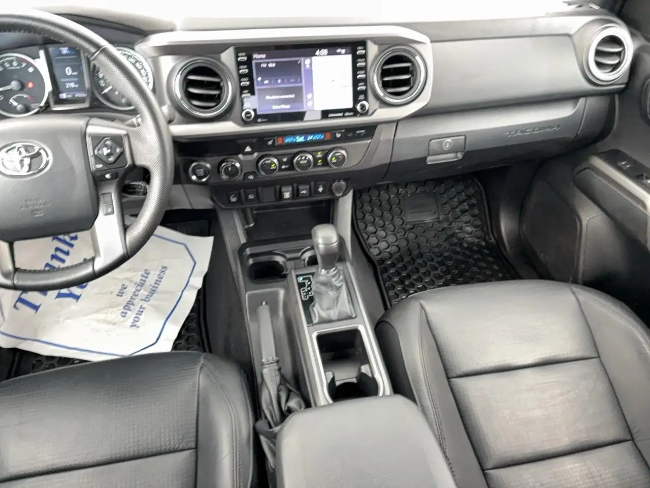 Toyota Tacoma снимка Toyota Tacoma