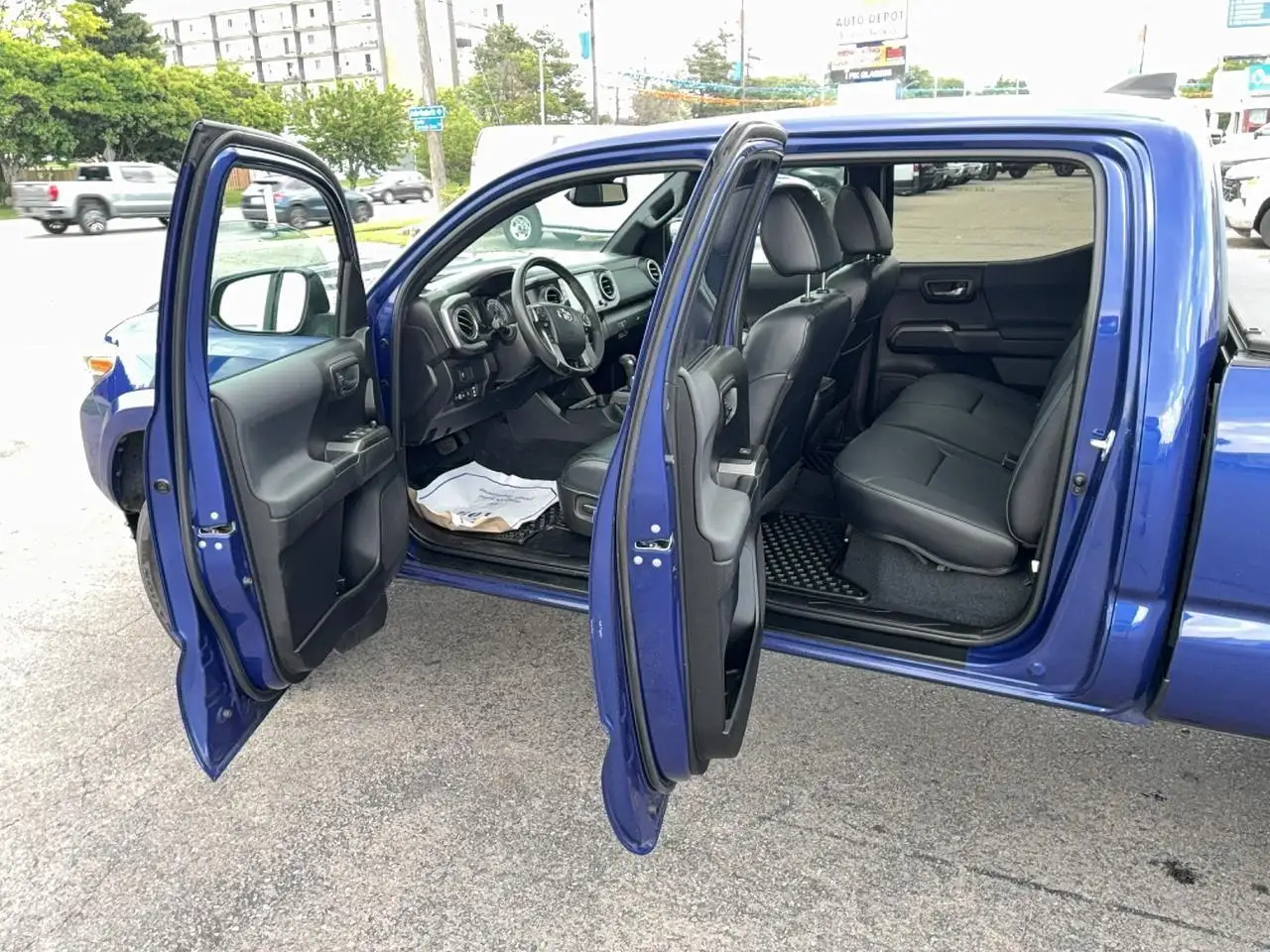Toyota Tacoma снимка Toyota Tacoma