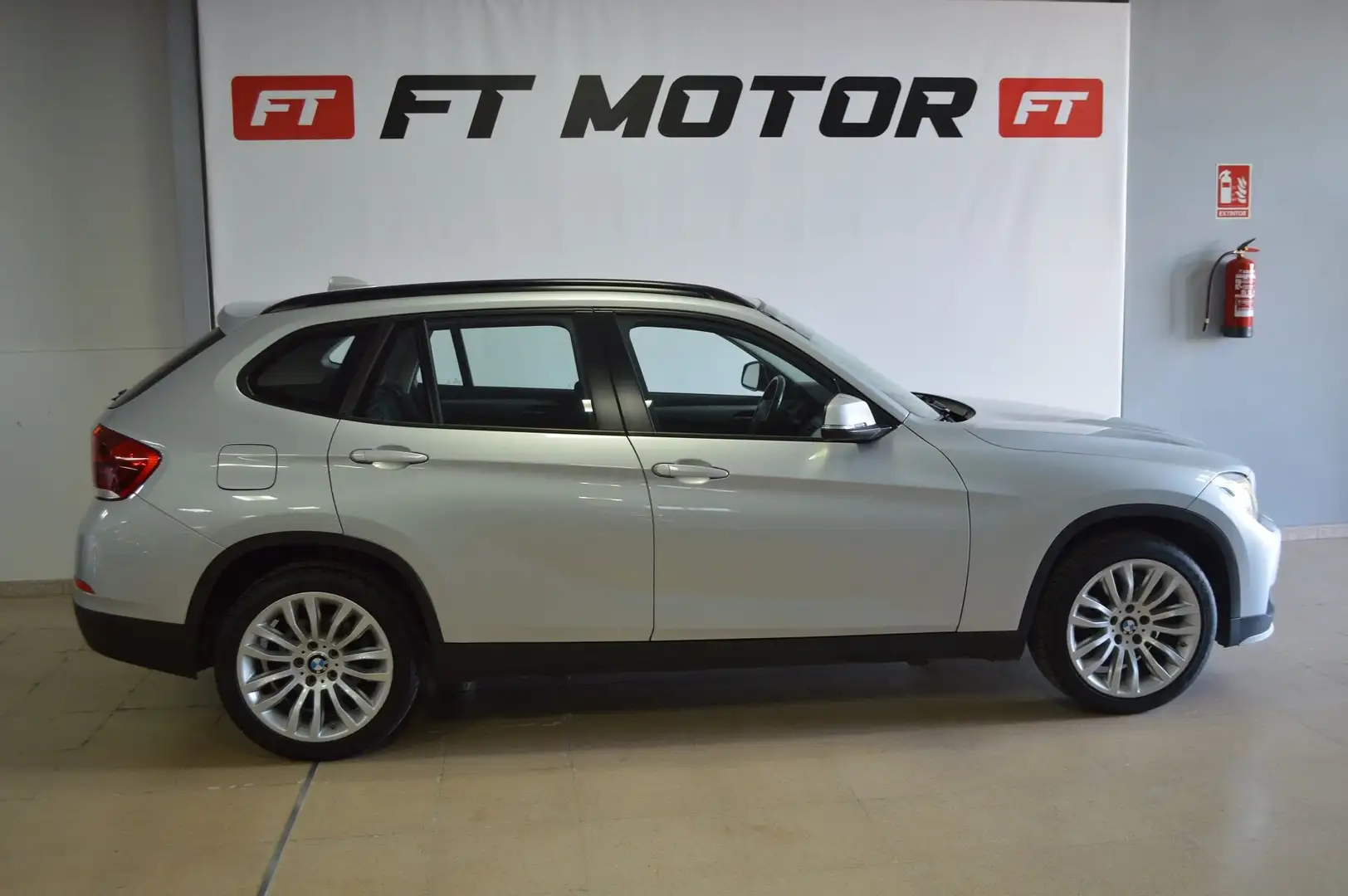 BMW X1 sDrive 18d Szürke - 2