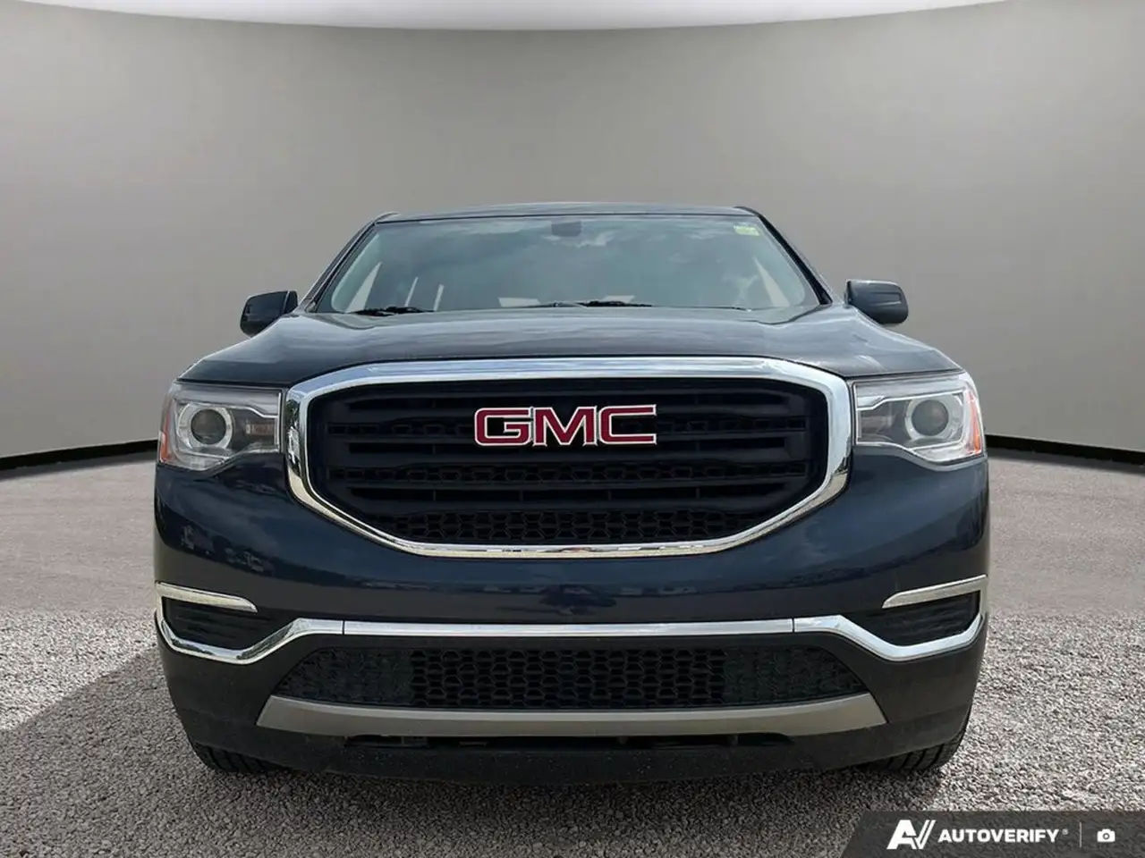 GMC Acadia снимка GMC Acadia